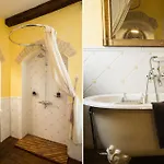 D'hotes Le Petit Tertre Bed and Breakfast 3*