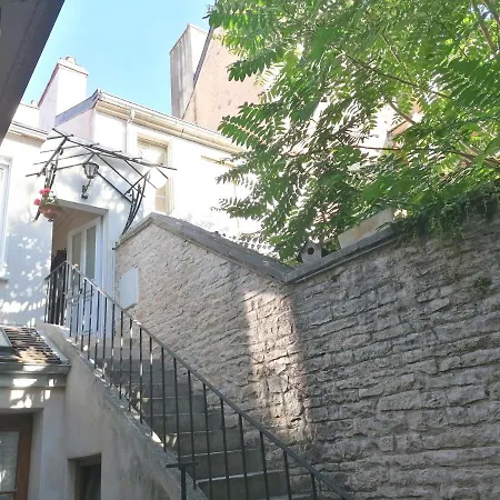 Couette-café D'hôtes Le Petit Tertre