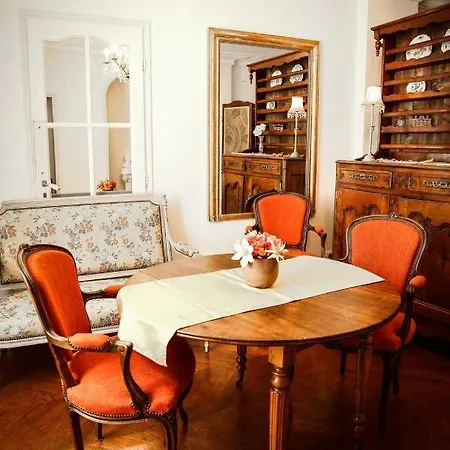 D'hotes Le Petit Tertre 4*