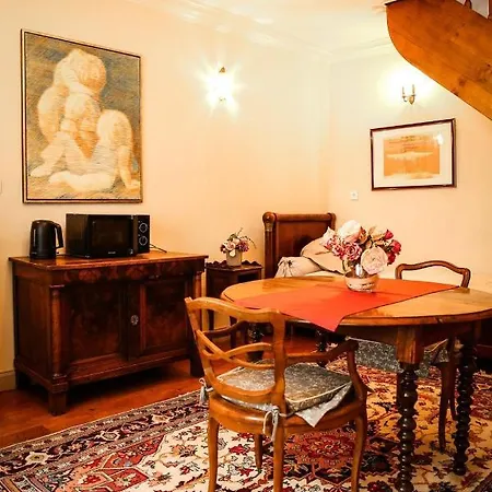 D'hotes Le Petit Tertre Dijon