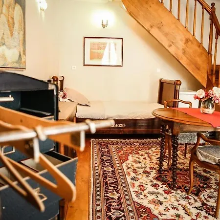 D'hotes Le Petit Tertre 4* Dijon