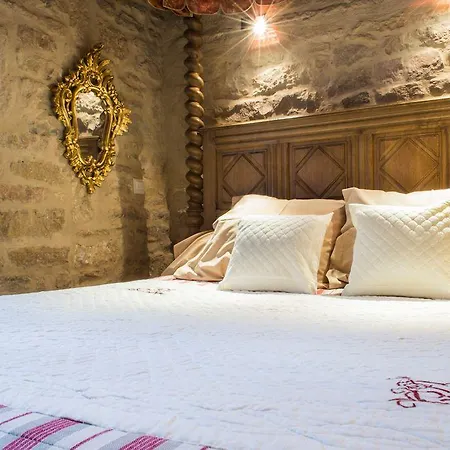 D'hotes Le Petit Tertre Bed and breakfast 4*