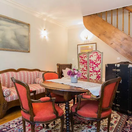 D'hotes Le Petit Tertre 4* Dijon