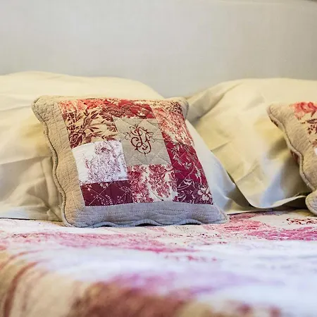 Bed and breakfast D'hotes Le Petit Tertre 4*