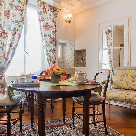 D'hotes Le Petit Tertre B&B 3*