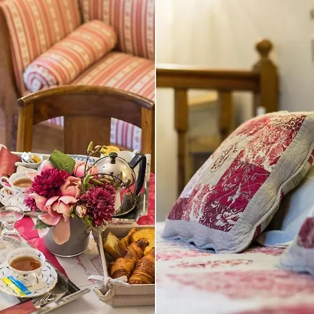 D'hotes Le Petit Tertre Bed and breakfast 4*