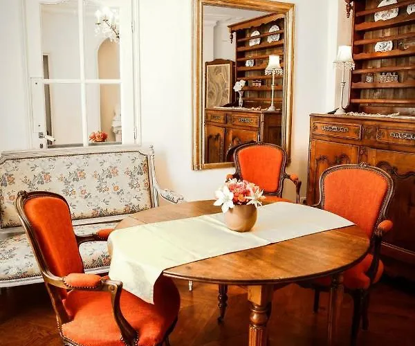 D'hotes Le Petit Tertre 4*