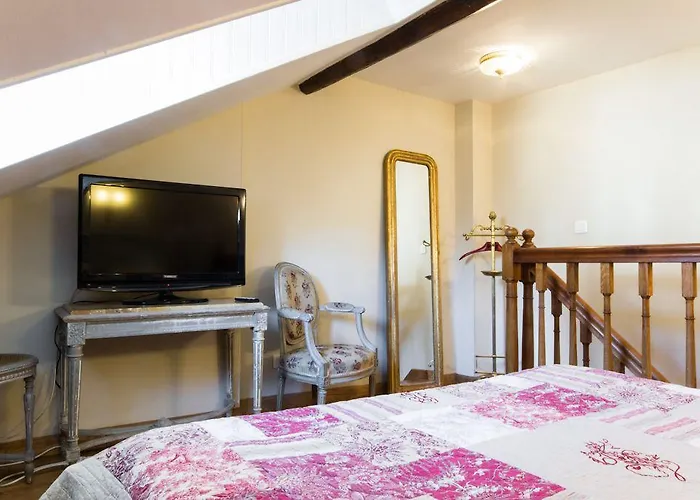 D'hotes Le Petit Tertre Oda ve Kahvaltı Dijon