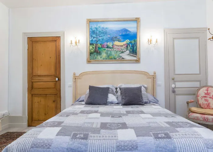 Oda ve Kahvaltı D'hotes Le Petit Tertre Dijon