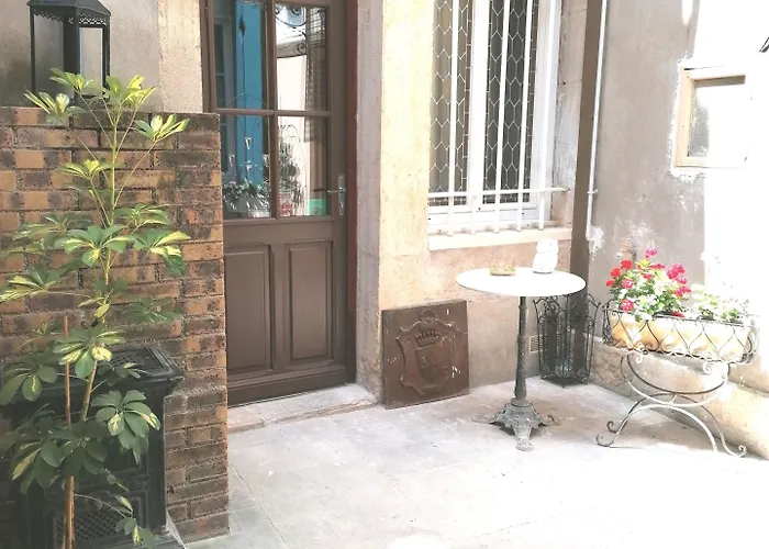 D'hotes Le Petit Tertre Bed and breakfast