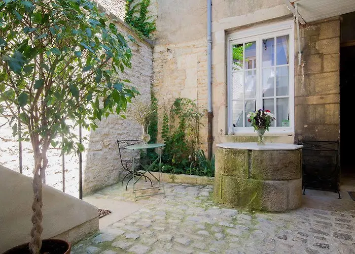 D'hotes Le Petit Tertre Dijon